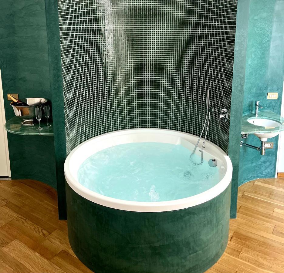 מילאנו Imperial Terrace Suite מראה חיצוני תמונה